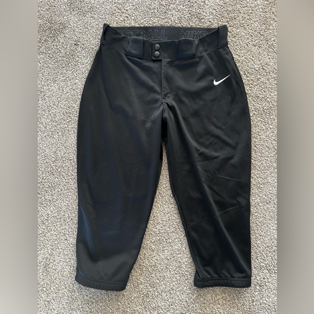 Nike Vapor Select
Women's 3/4-Length Softball Pants